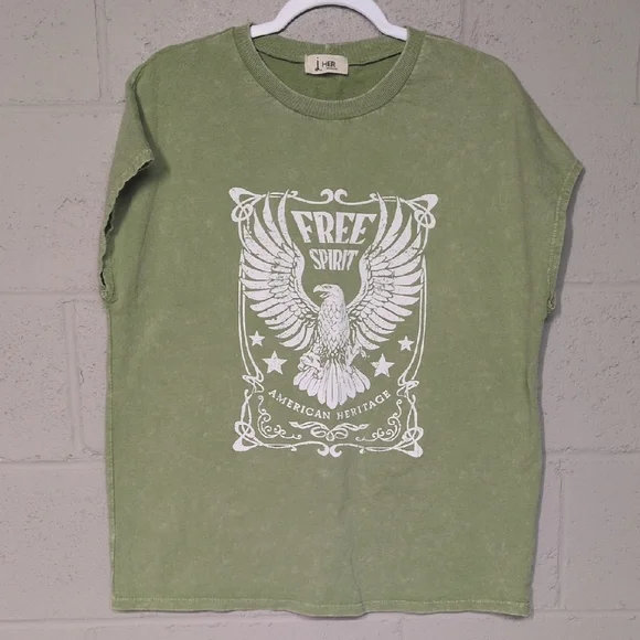 Free Spirit Distressed Eagle Short Sleeve Tee, Size Small Oversized, NWOT - Picture 1 of 4